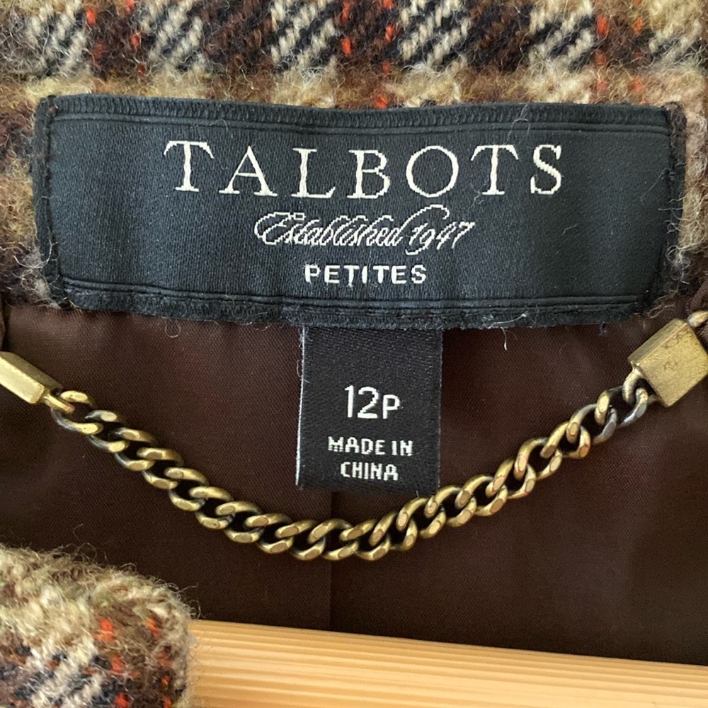 Buttoned Wool Coat - Picture 3 of 3